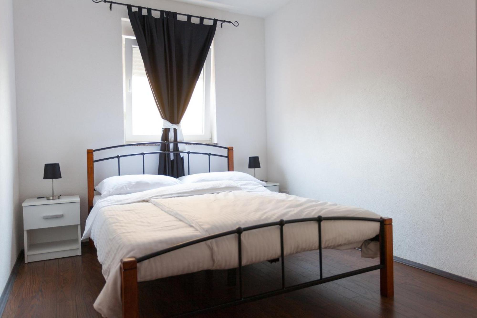 Luxury Villa Allen With Pool Klimno Room photo